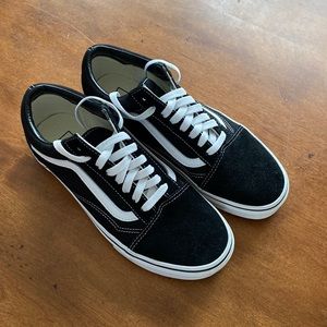 Lightly worn old skool vans